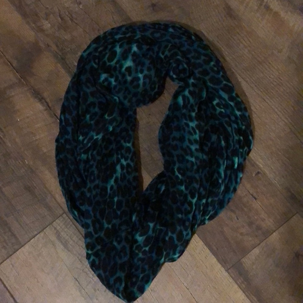 Express Scarf